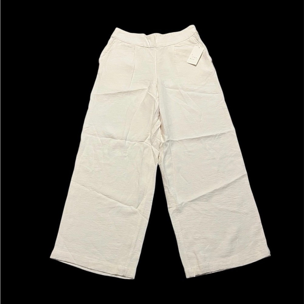 NWT women Wide Leg pull on cream  Pants Lightweight Summer Trousers L